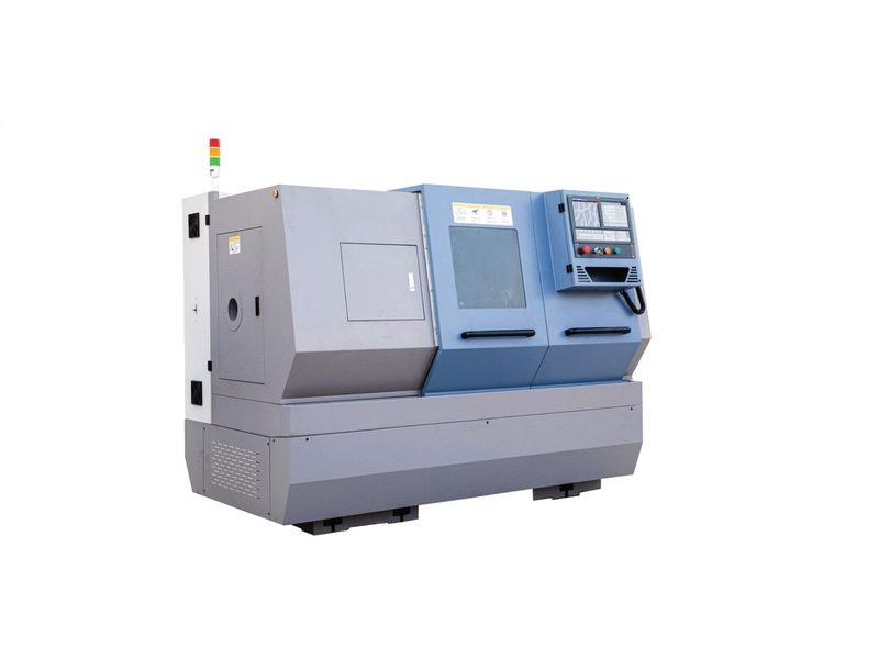 CNC Lathe vs Manual Lathe: Which One Should You Buy?